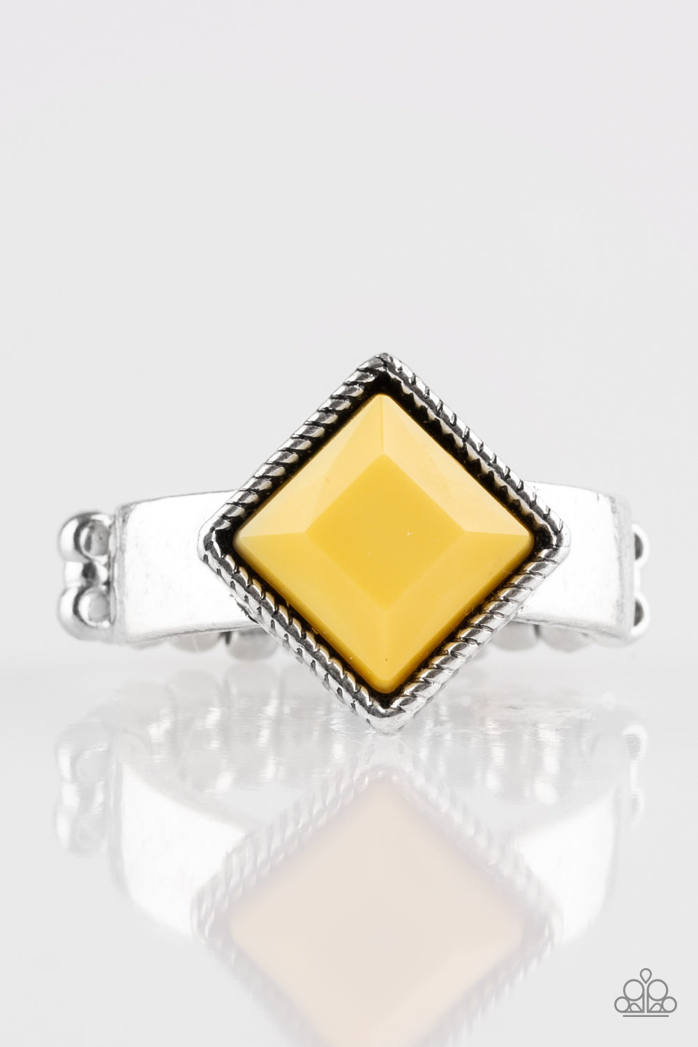 Stylishly Fair and Square - Yellow